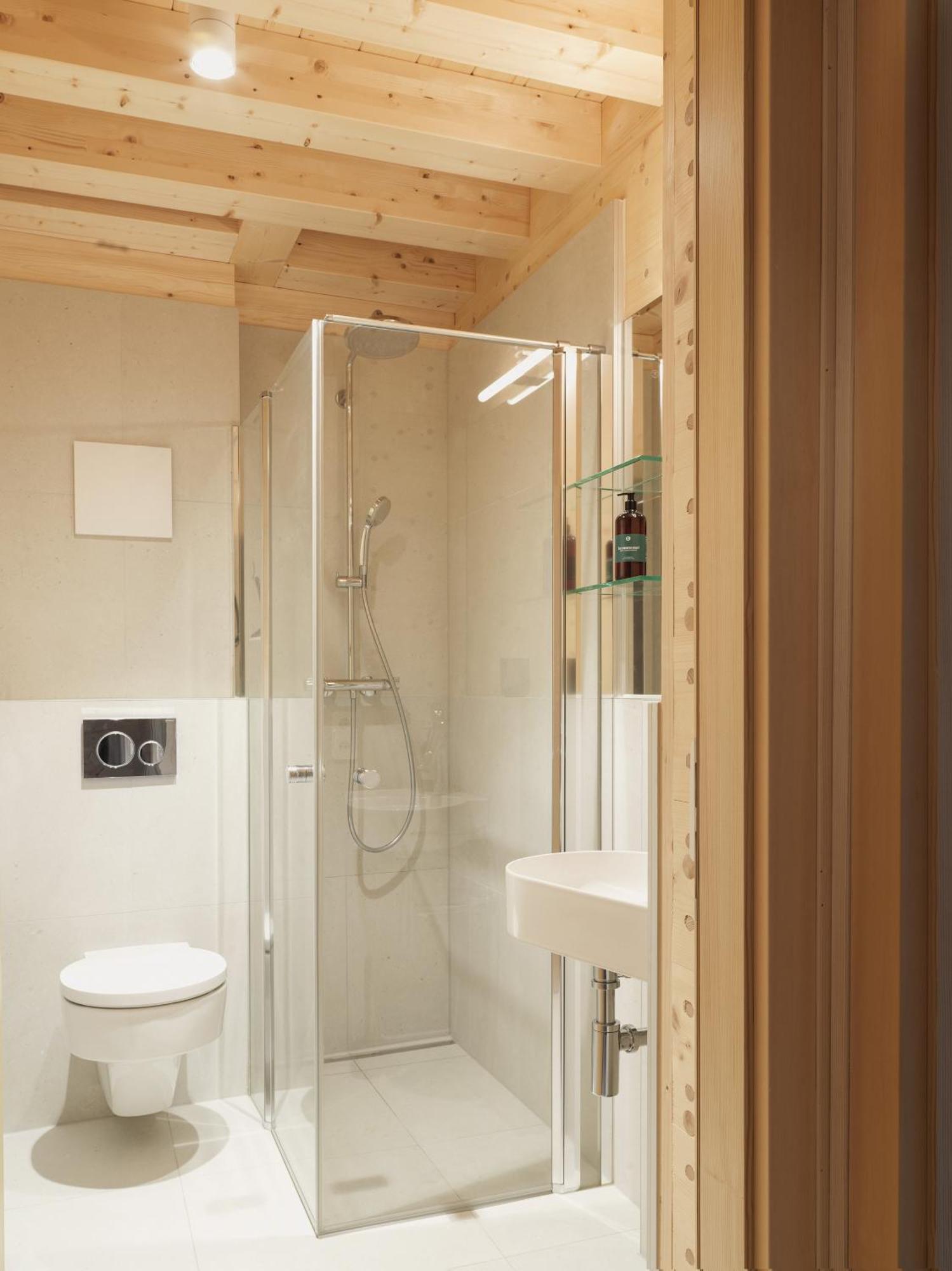 Mondholz - Urban Inn 24-7 Innsbruck Exterior photo