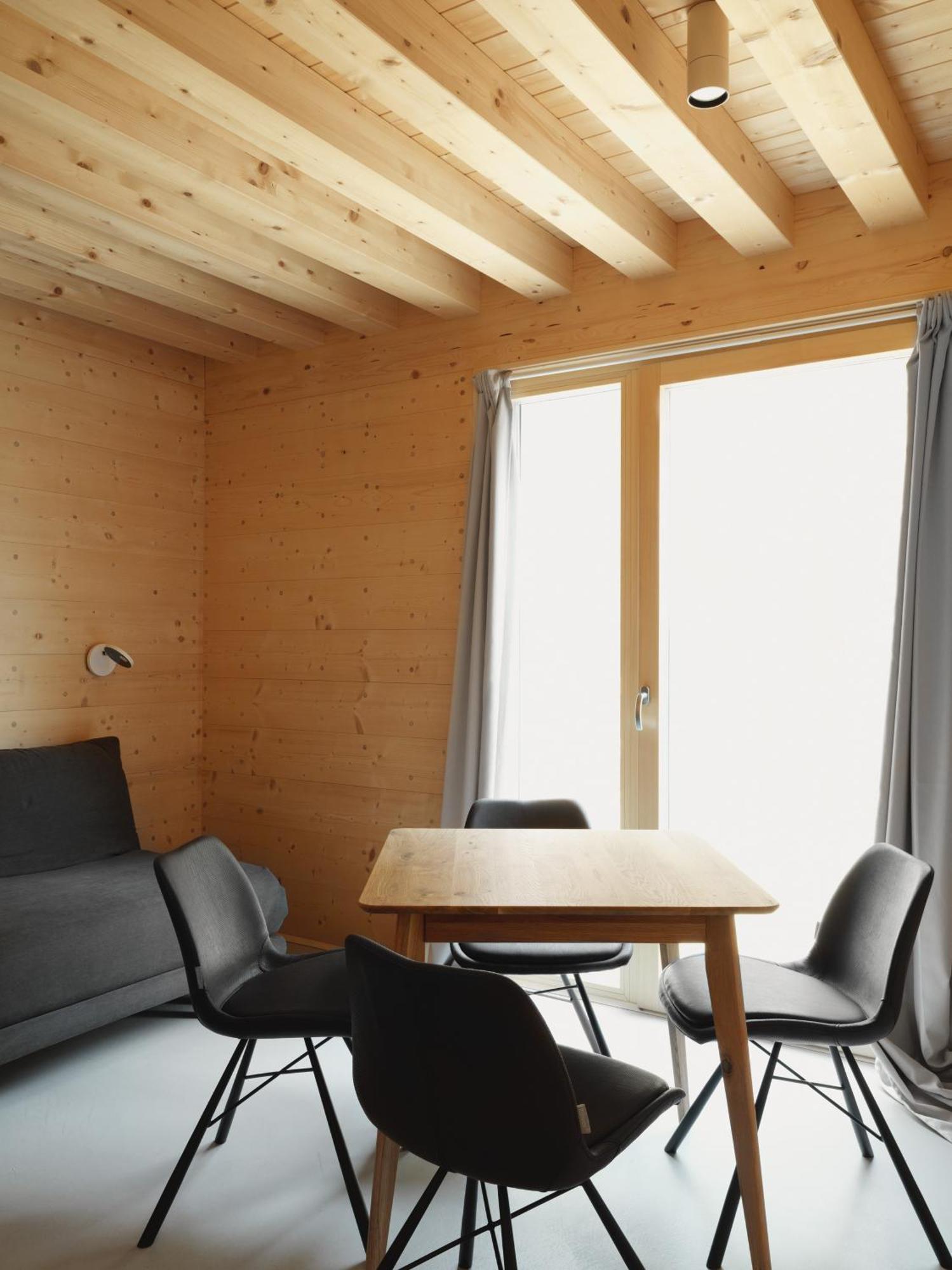 Mondholz - Urban Inn 24-7 Innsbruck Exterior photo