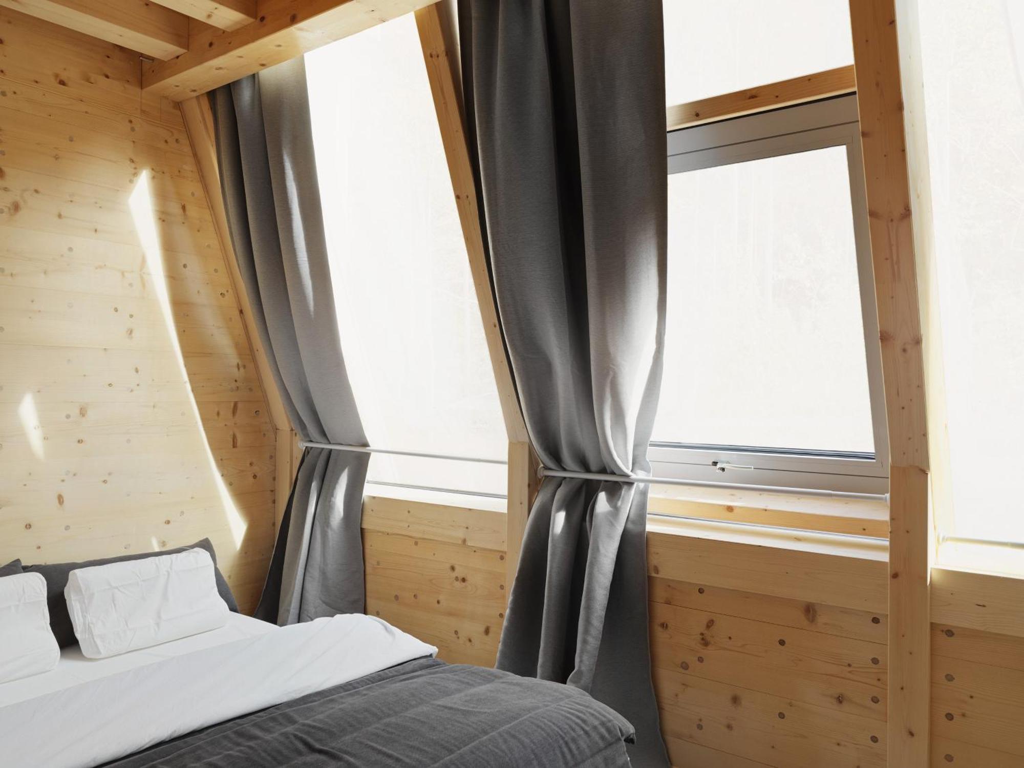 Mondholz - Urban Inn 24-7 Innsbruck Exterior photo